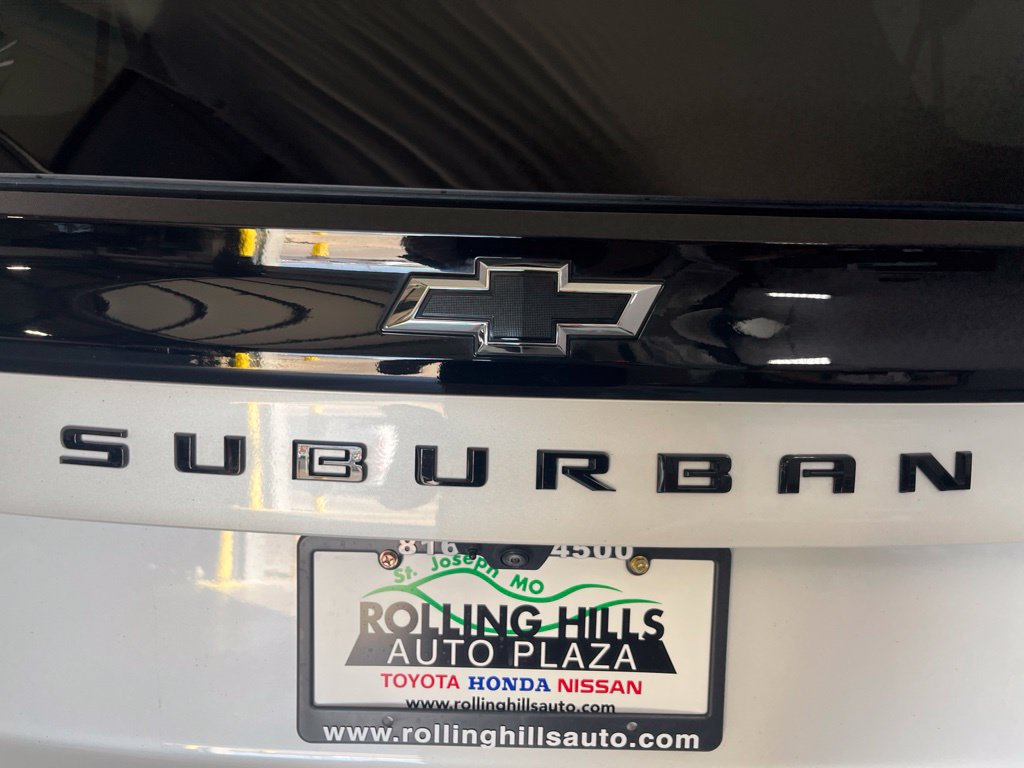 Used 2025 Chevrolet Suburban Z71 AWD/4WD image 47
