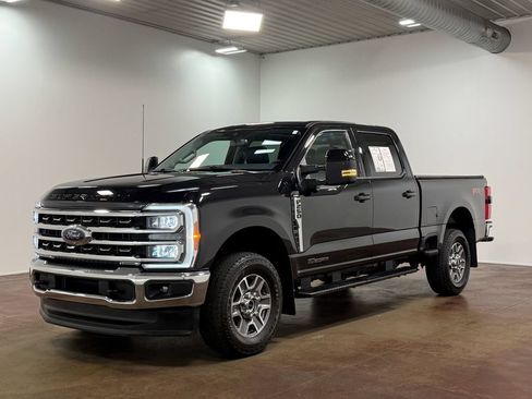 Used 2023 Ford F250 Lariat w/ FX4 Off-Road Package AWD/4WD image 32