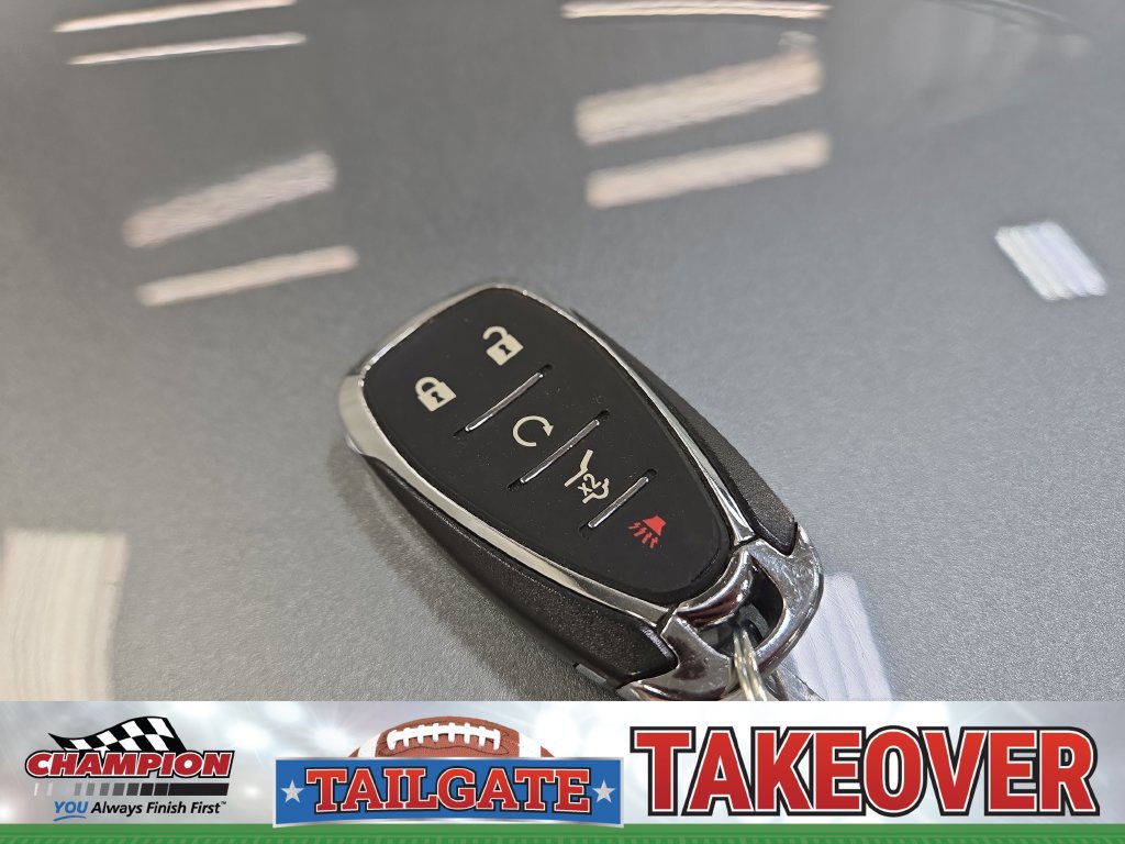 Used 2023 Chevrolet Traverse RS AWD/4WD image 36