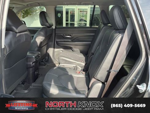Used 2026 Toyota Grand Highlander AWD image 15