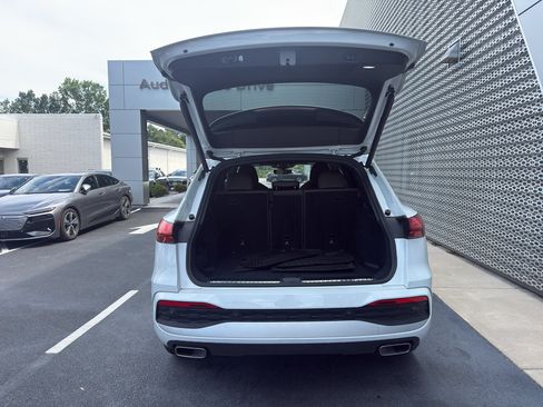 Certified 2025 Audi Q5 Prestige AWD/4WD image 8