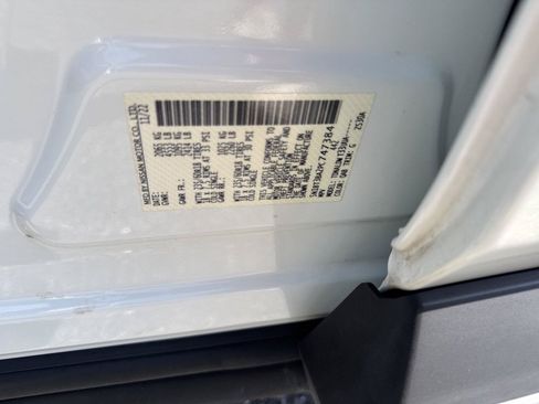 Used 2023 Nissan Rogue SV FWD image 30