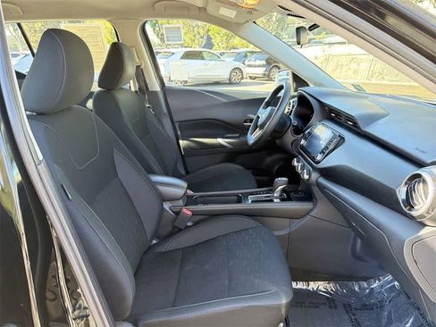 Used 2024 Nissan Kicks SV image 31