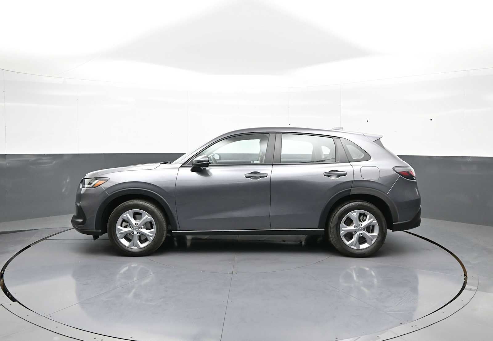 Used 2024 Honda HR-V LX image 9