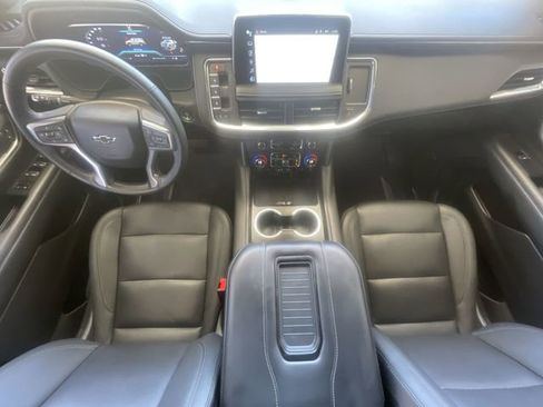 Used 2023 Chevrolet Suburban Z71 w/ Luxury Package AWD/4WD image 20