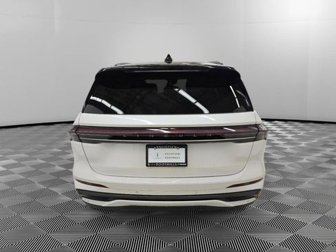 New 2026 Lincoln Nautilus Reserve w/ Jet Appearance Package image 5