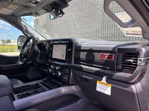 New 2026 Ford F250 Lariat w/ Black Appearance Package AWD/4WD image 19