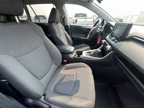 Used 2019 Toyota RAV4 LE w/ All Weather Liner Package AWD/4WD image 7