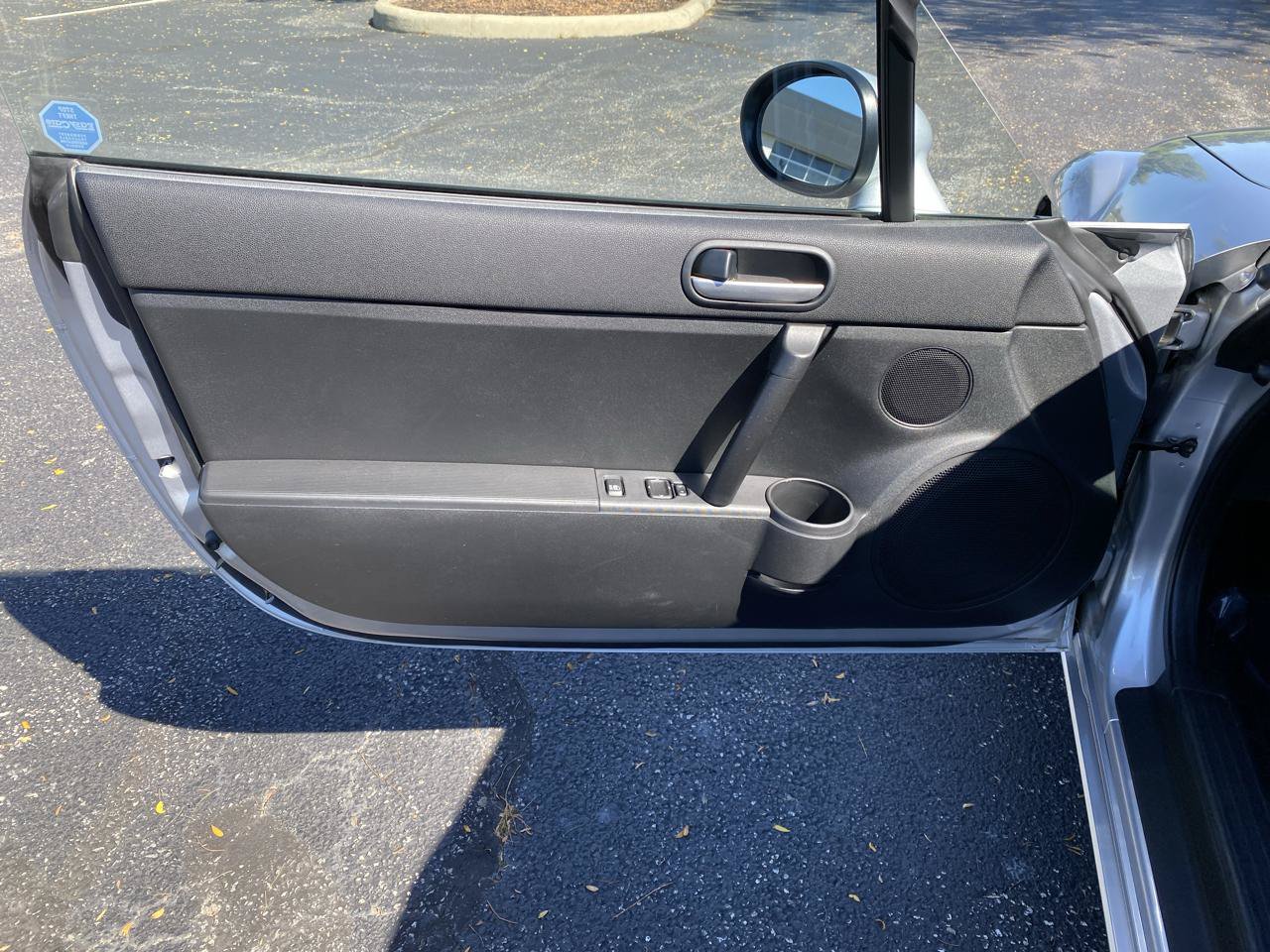 Used 2006 MAZDA MX-5 Miata Touring RWD image 23