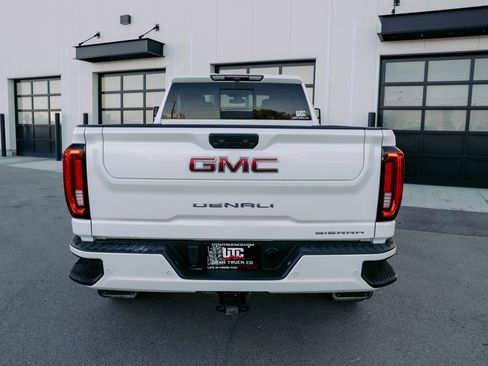Used 2020 GMC Sierra 2500 Denali w/ Gooseneck/5TH Wheel Package AWD/4WD image 8