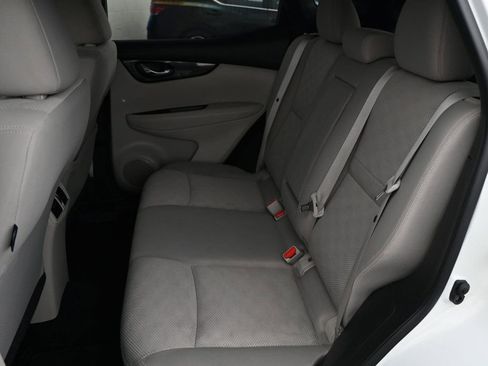 Used 2019 Nissan Rogue Sport SV image 14