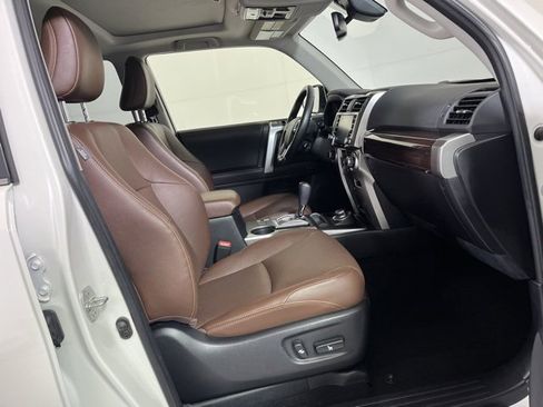 Used 2023 Toyota 4Runner Limited image 23