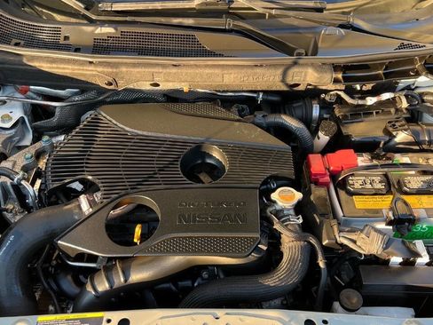 Used 2015 Nissan Juke SL image 27