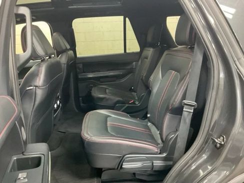 Used 2023 Ford Expedition Limited AWD/4WD image 16