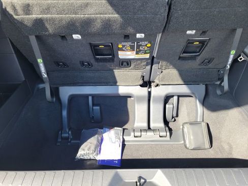New 2026 Toyota Sienna XLE AWD/4WD image 37