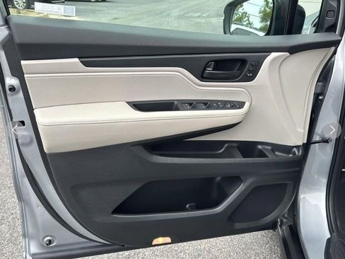 Used 2023 Honda Odyssey EX-L image 10
