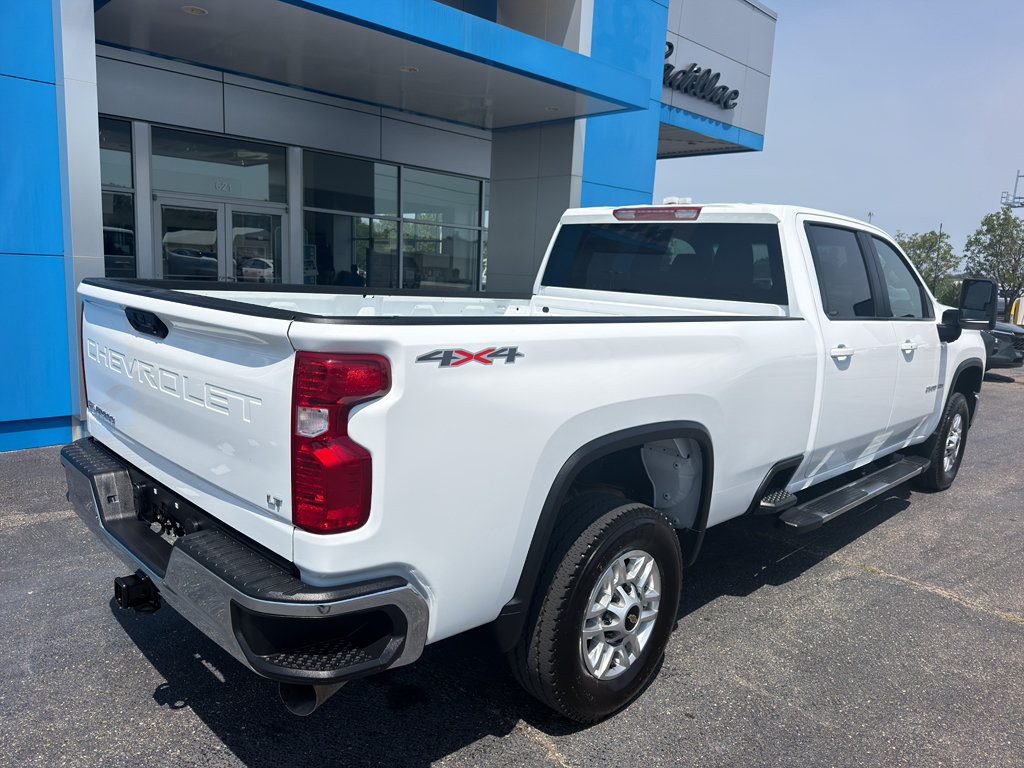 Used 2026 Chevrolet Silverado 2500 LT AWD/4WD image 3