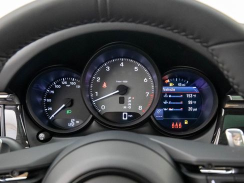 New 2026 Porsche Macan S image 22