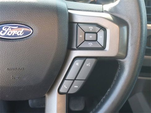 Used 2020 Ford Expedition XLT image 24