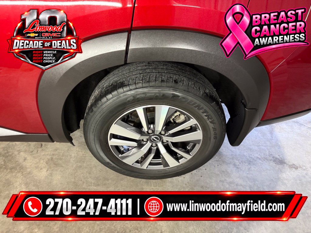 Used 2023 Nissan Pathfinder SL AWD/4WD image 7