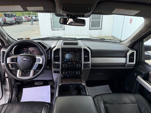 Used 2018 Ford F250 Lariat w/ Lariat Ultimate Package AWD/4WD image 13