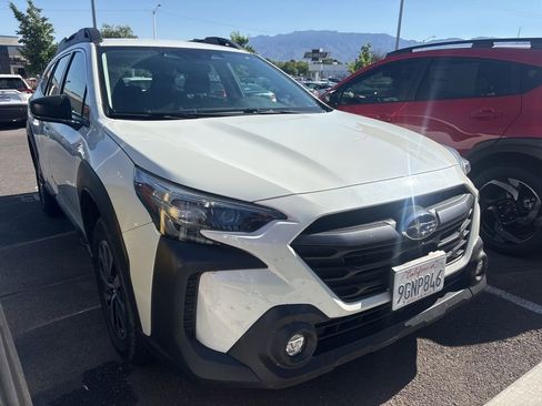 Used 2024 Subaru Outback AWD/4WD image 2