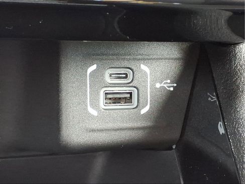 New 2026 Jeep Compass Latitude AWD/4WD image 19