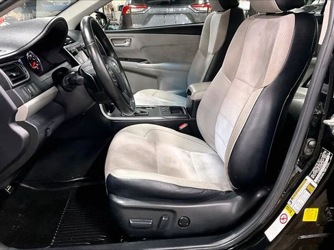 Used 2015 Toyota Camry XSE image 8