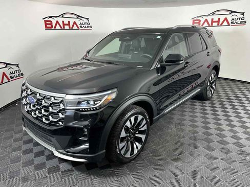 Used 2026 Ford Explorer Platinum w/ LUX Leather Package AWD/4WD image 3