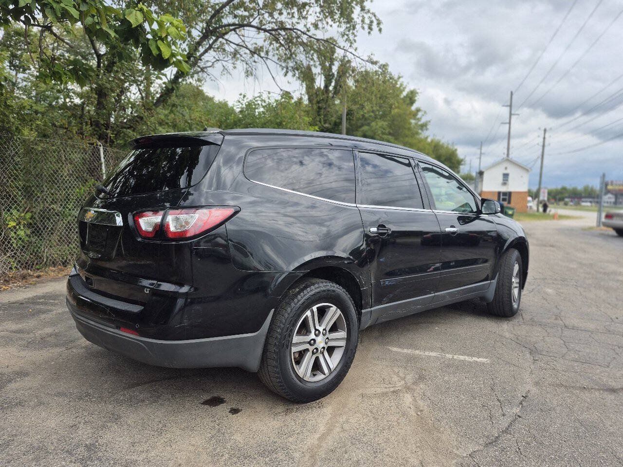 Used 2017 Chevrolet Traverse LT AWD/4WD image 9