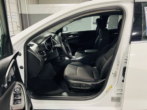 Used 2023 Chevrolet Malibu LT image 22