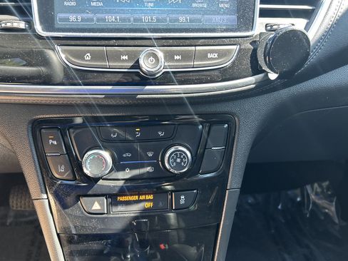 Used 2021 Buick Encore Preferred w/ Safety Package II image 25