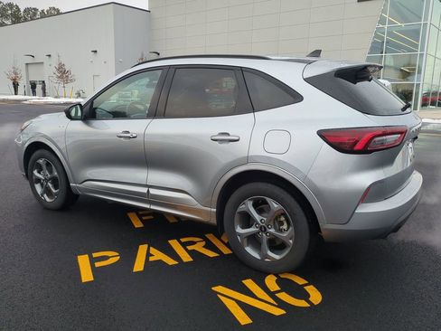 Used 2023 Ford Escape ST-Line image 6