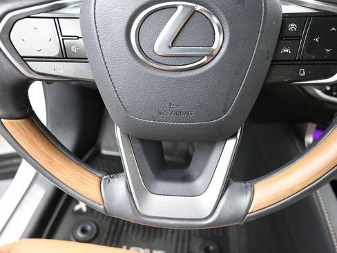 Used 2025 Lexus RX 350 Premium Plus w/ Convenience Package AWD/4WD image 17