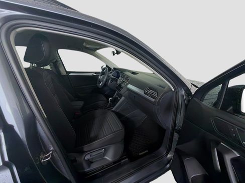 Used 2023 Volkswagen Tiguan S FWD image 30
