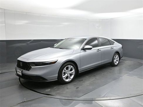New 2025 Honda Accord LX image 34