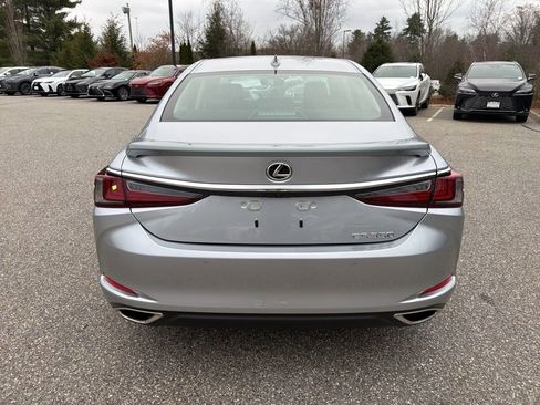 New 2025 Lexus ES 350 w/ Premium Package image 5