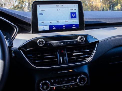 Certified 2022 Ford Escape SEL image 20