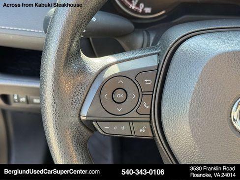 Used 2024 Toyota RAV4 XLE image 18