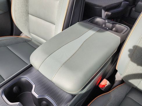 New 2026 GMC Acadia AT4 w/ Luxury Package image 34