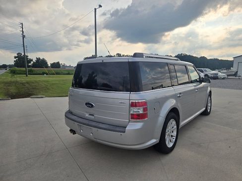 Used 2009 Ford Flex SEL FWD image 7