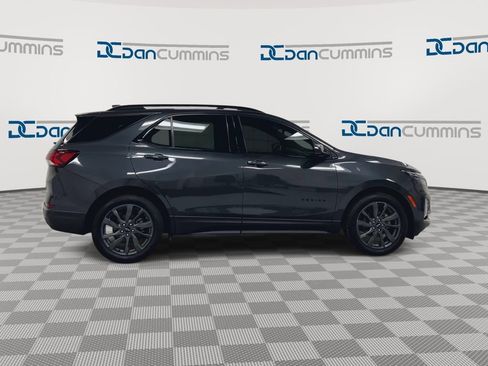 Used 2022 Chevrolet Equinox RS FWD image 9