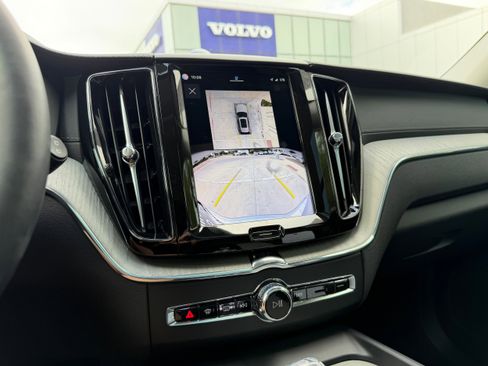 Certified 2025 Volvo XC60 T8 Ultra w/ Protection Package Premier image 21