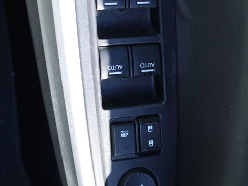 Used 2015 Honda Crosstour EX image 24