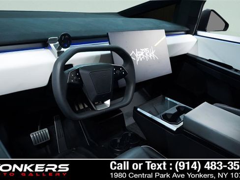 Used 2024 Tesla Cybertruck Cyberbeast image 27