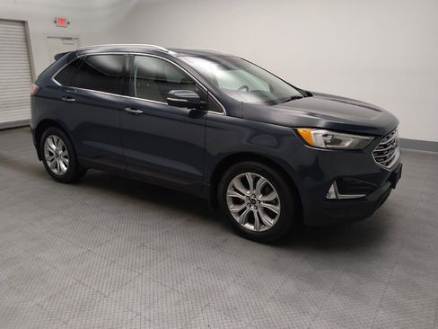 Used 2019 Ford Edge Titanium w/ Cold Weather Package AWD/4WD image 11