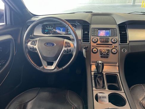 Used 2018 Ford Taurus SEL FWD image 16