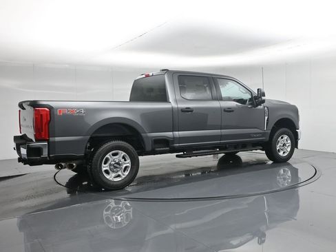 New 2026 Ford F250 XLT w/ FX4 Off-Road Package image 27