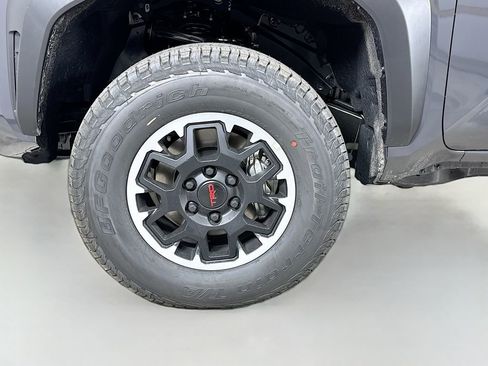 New 2026 Toyota Tacoma TRD Off-Road AWD/4WD image 33