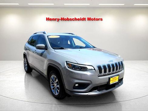 Used 2020 Jeep Cherokee Latitude Plus w/ Comfort/Convenience Group image 1